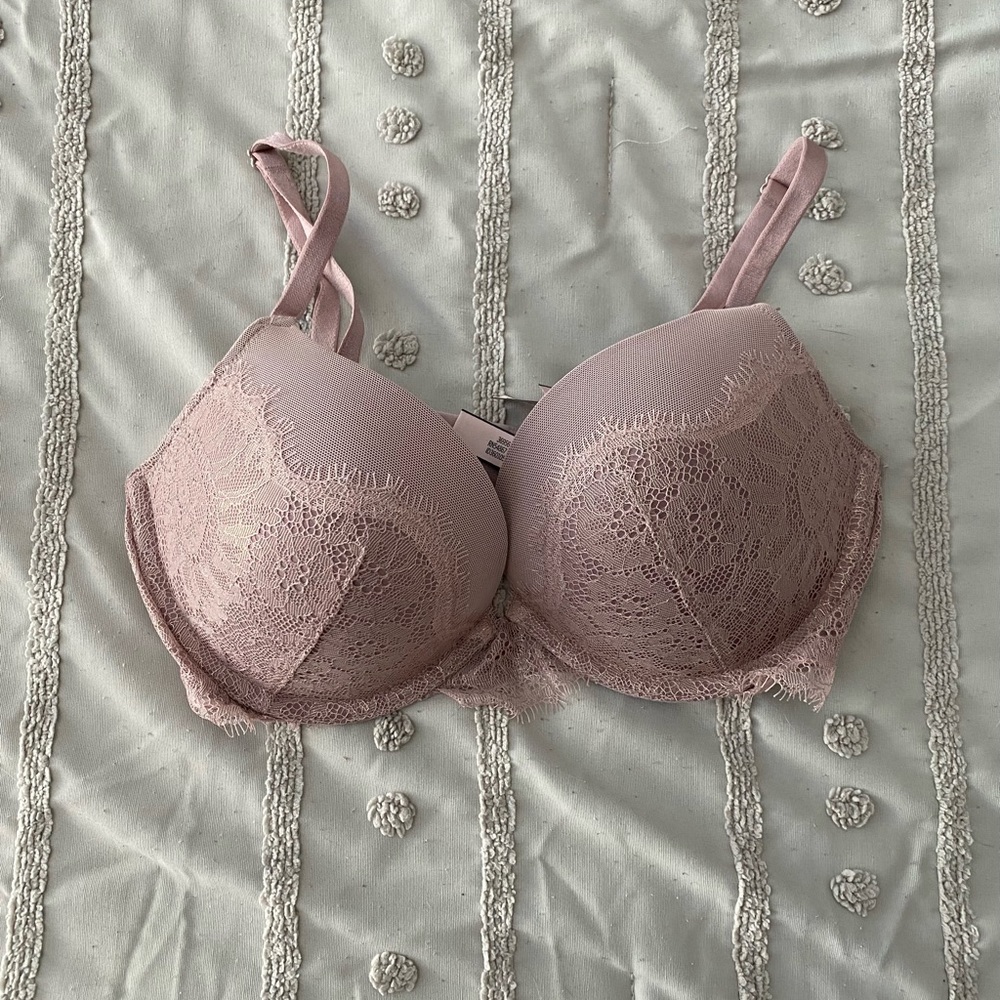 Victoria’s Secret push-up bra